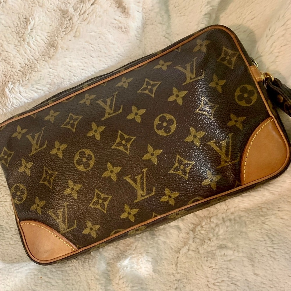 👑✅PRICE FIRM✅ AUTHENTIC LV Marley Dragonne GM - Picture 3 of 17